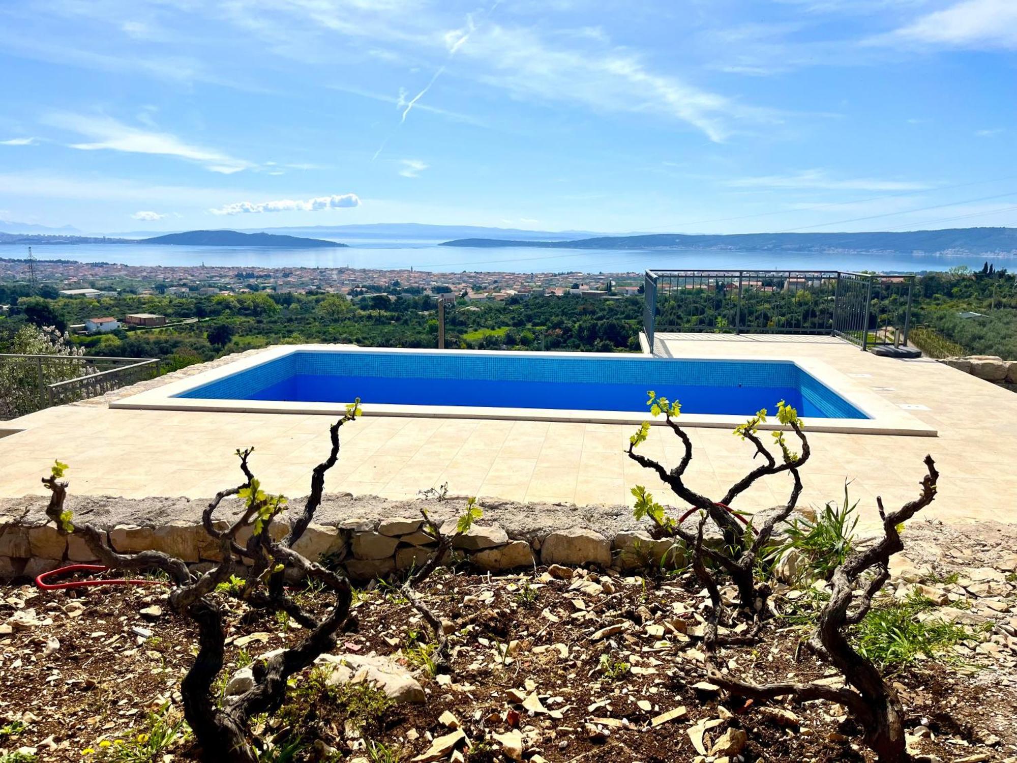 Bepina, Surrounded By Sea, Olive, Vineyard Villa