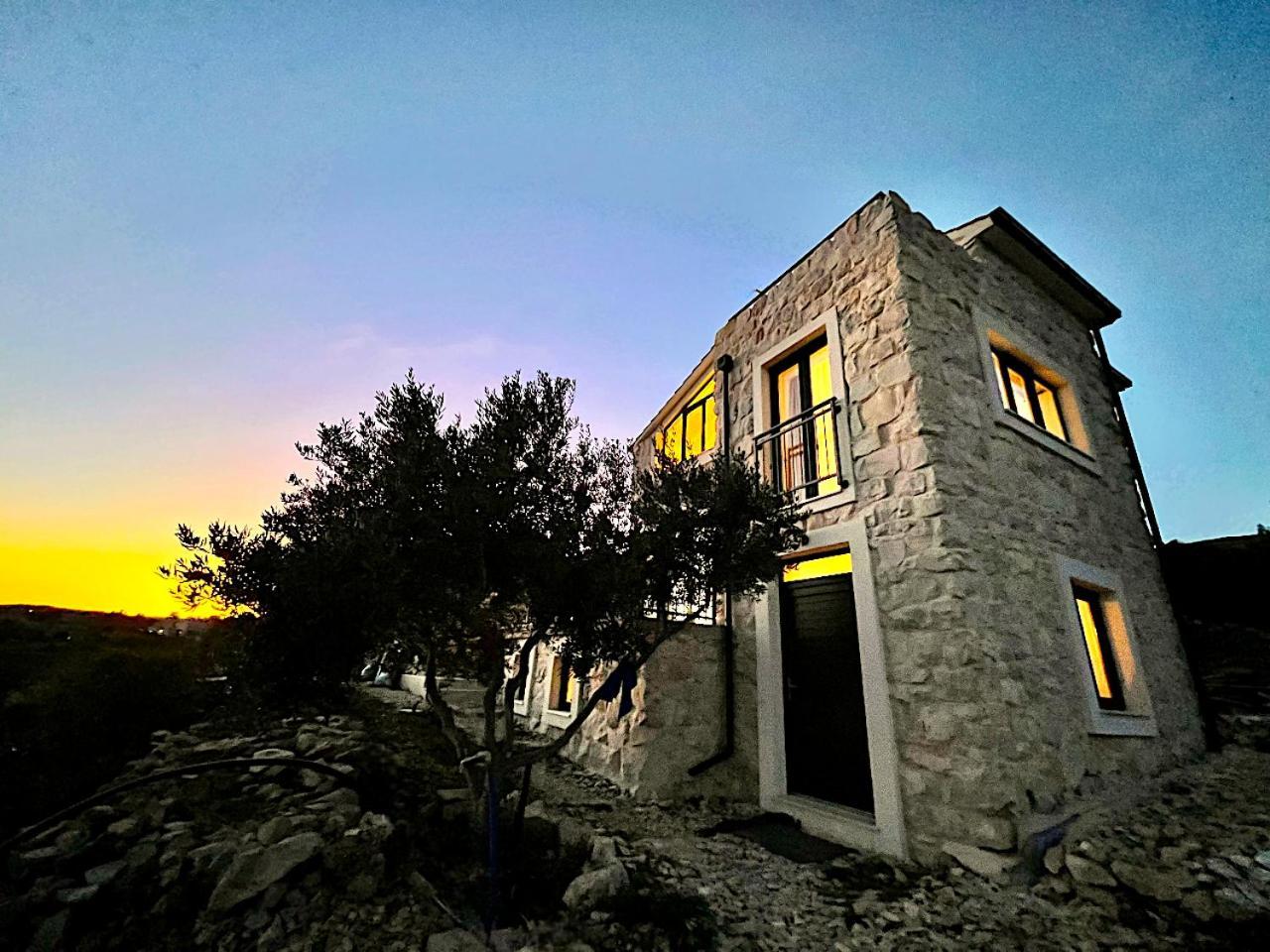 Bepina, Surrounded By Sea, Olive, Vineyard Vila *