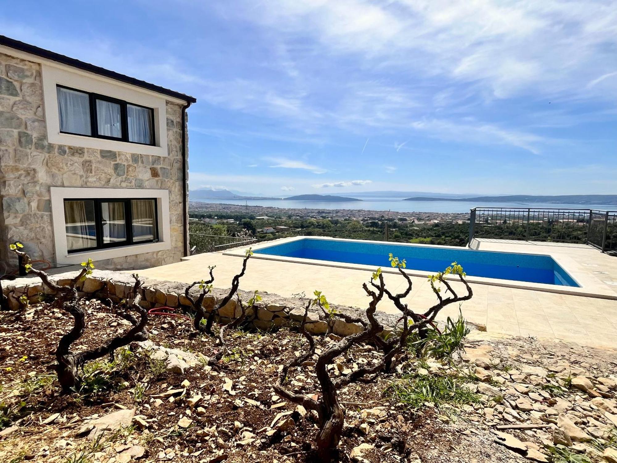 Bepina, Surrounded By Sea, Olive, Vineyard Kastel Novi